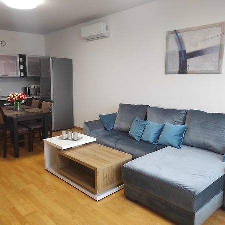 Klaipedos 99 Apartamentai Panevėžys Dış mekan fotoğraf